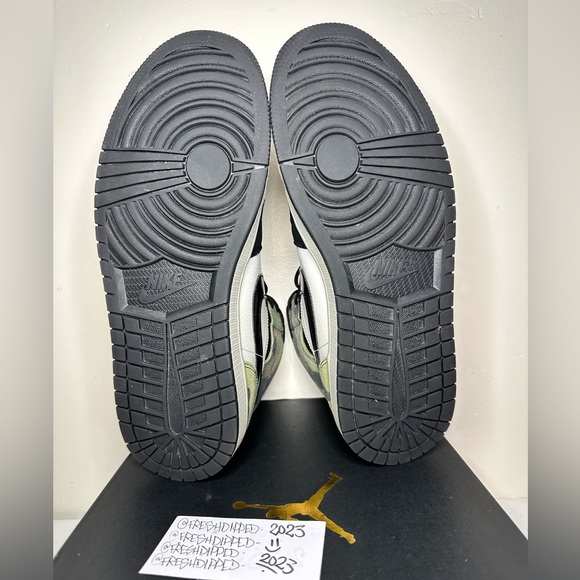 PRE-OWNED 2020 JORDAN 1 MID SE CAMO MENS SZ 10 OG ALL EXTRA CAMO LACES CLEAN - Picture 8 of 16